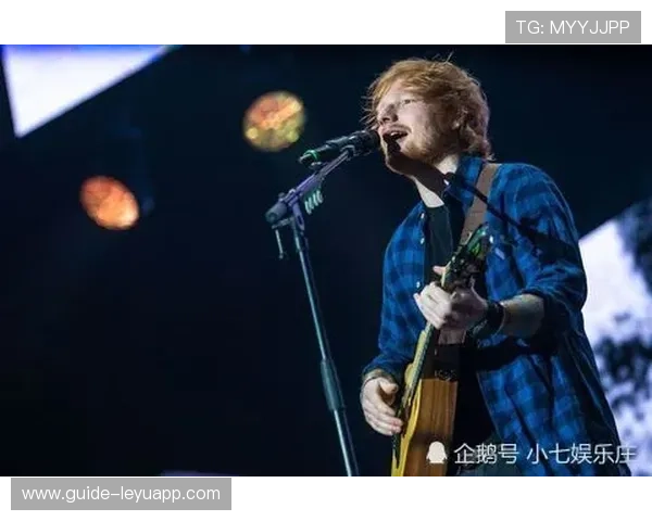 世界冠军深夜街头跑步，被粉丝认出直接围住