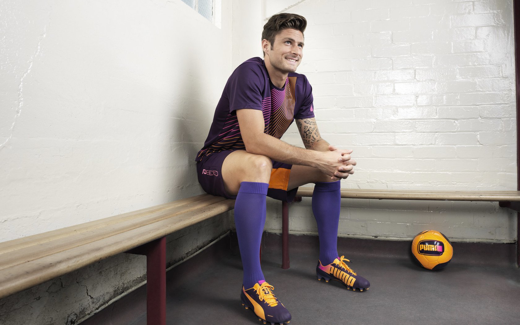 “安赫尔·巴尔博萨的攻守兼备与快节奏突破，成就美洲狮队的制胜利器”